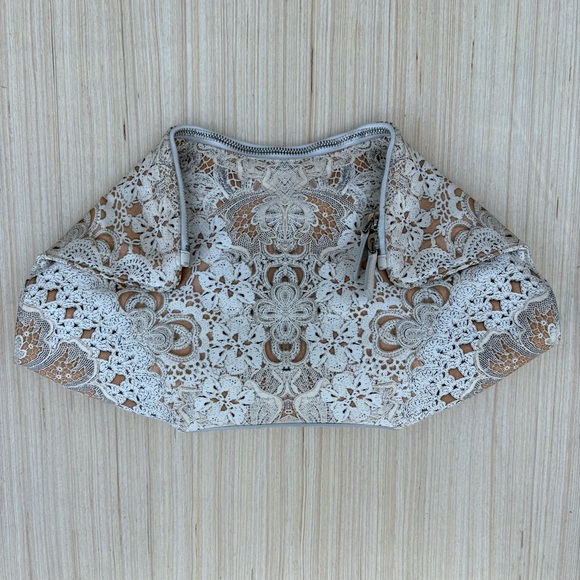 Alexander McQueen De Manta lace print silk satin large clutch bag - Picture 11 of 16